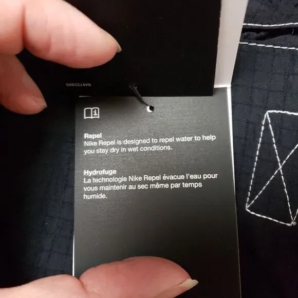 NIKE NEW Women’s Sportswear Swoosh Repel Woven Oversized Jacket NWT DR6132-010 - Picture 7 of 15